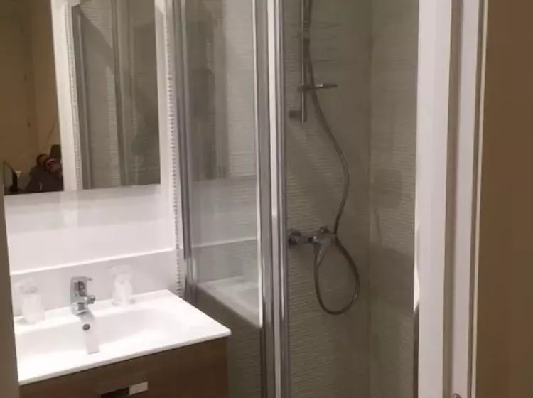 Hostal Goyal Pizarro
