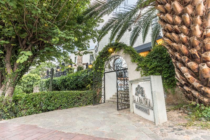 هتل Abadia Tradicional