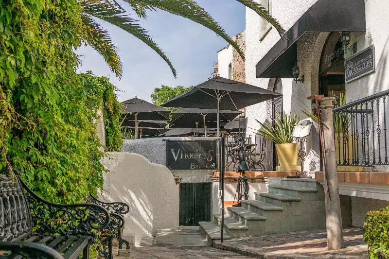 هتل Abadia Tradicional