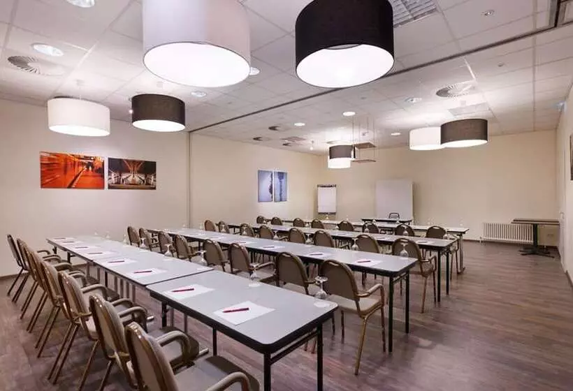 هتل City South Berlin