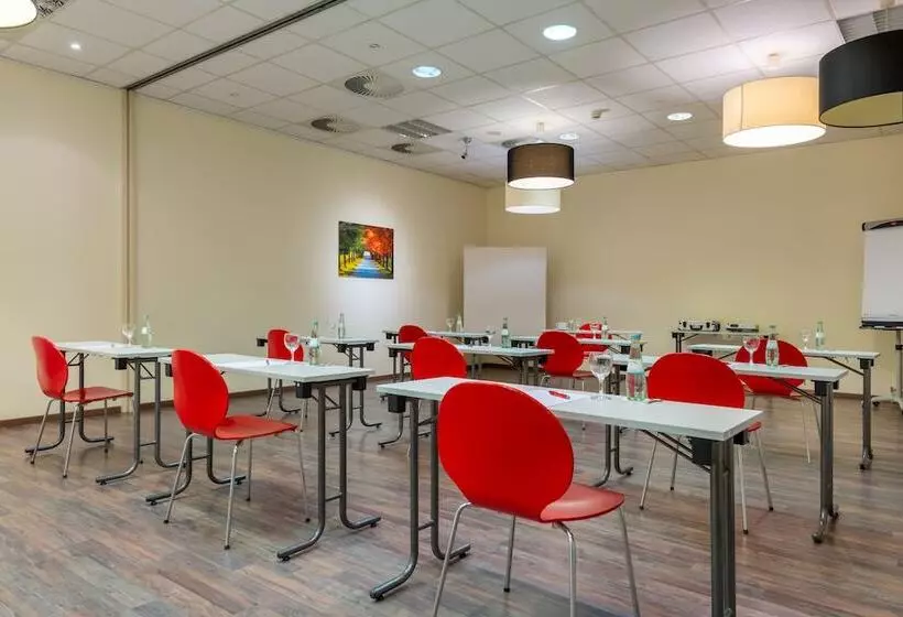 هتل City South Berlin