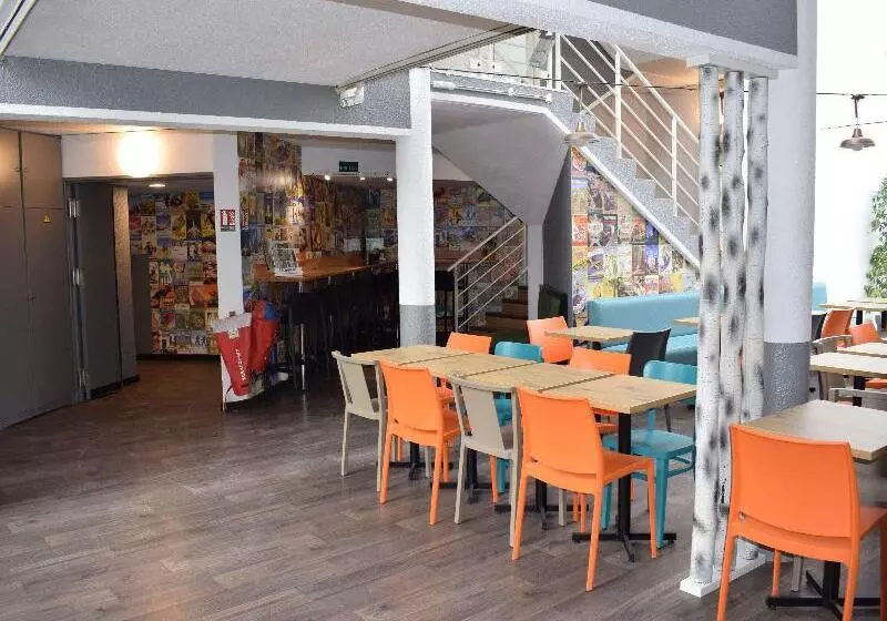 בית מלון כפרי F1 Nemours