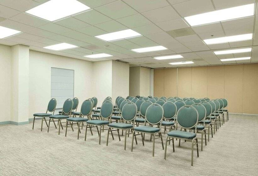 فندق Hampton Inn Ciudad Juarez