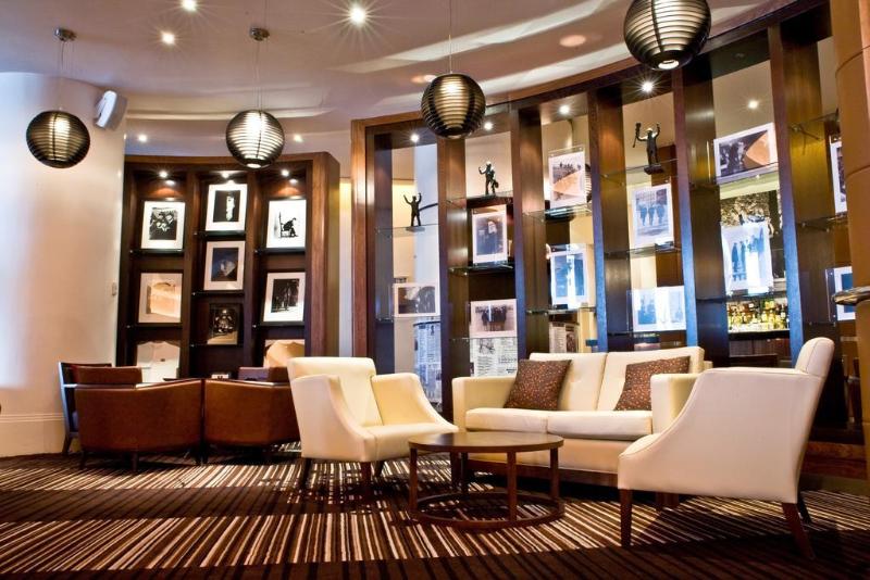 فندق Hard Days Night