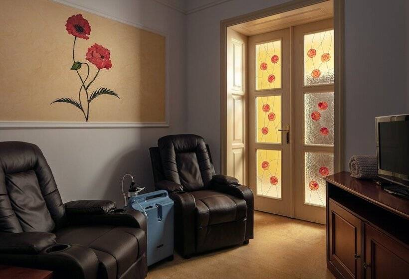 Humboldt Park Hotel & Spa