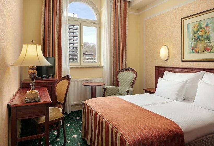 Humboldt Park Hotel & Spa