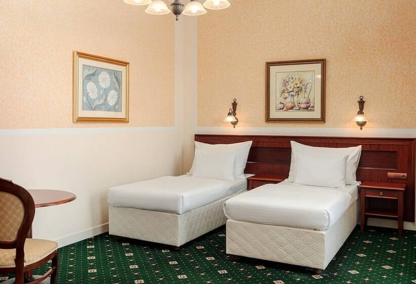 Humboldt Park Hotel & Spa