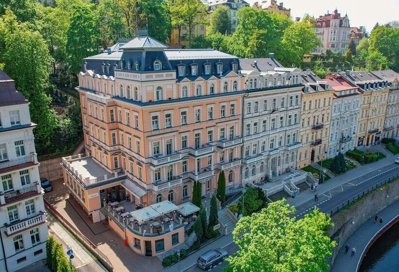 Humboldt Park Hotel & Spa