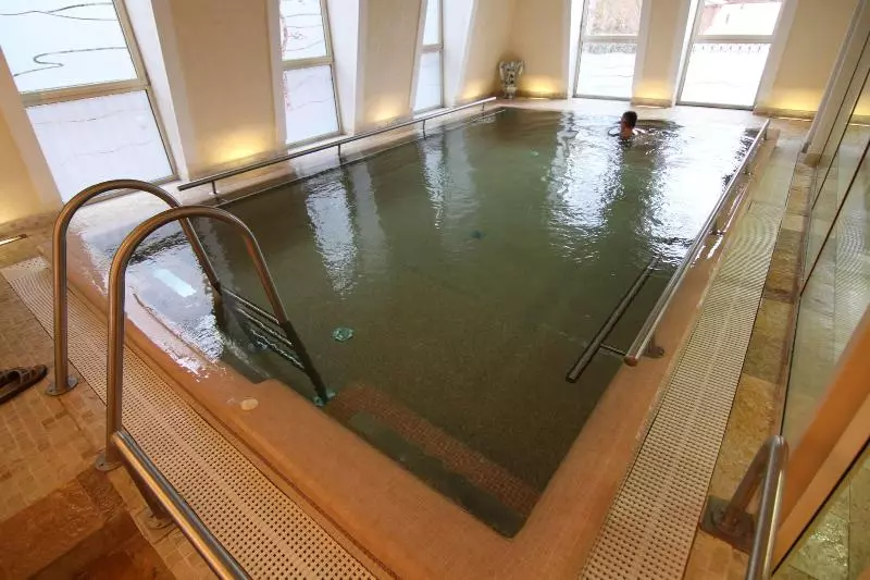 Humboldt Park Hotel & Spa