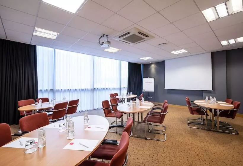 酒店 Leonardo Plymouth