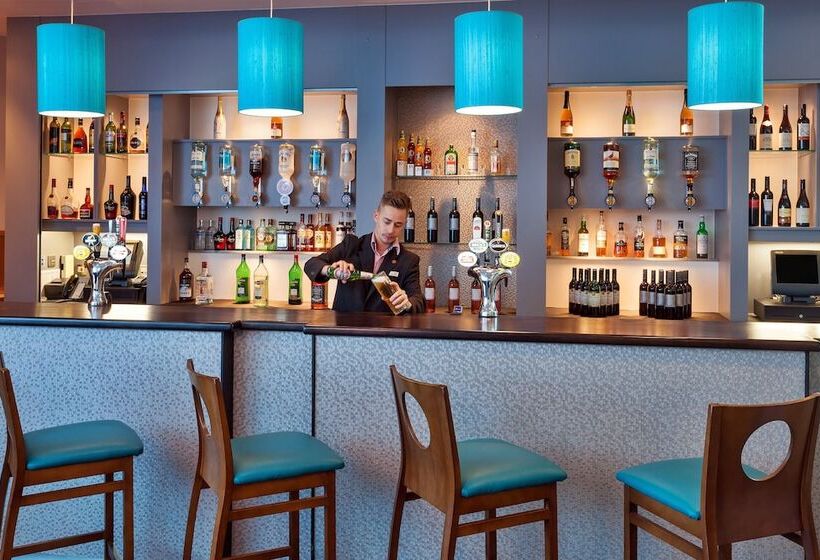 בית מלון כפרי Leonardo Plymouth