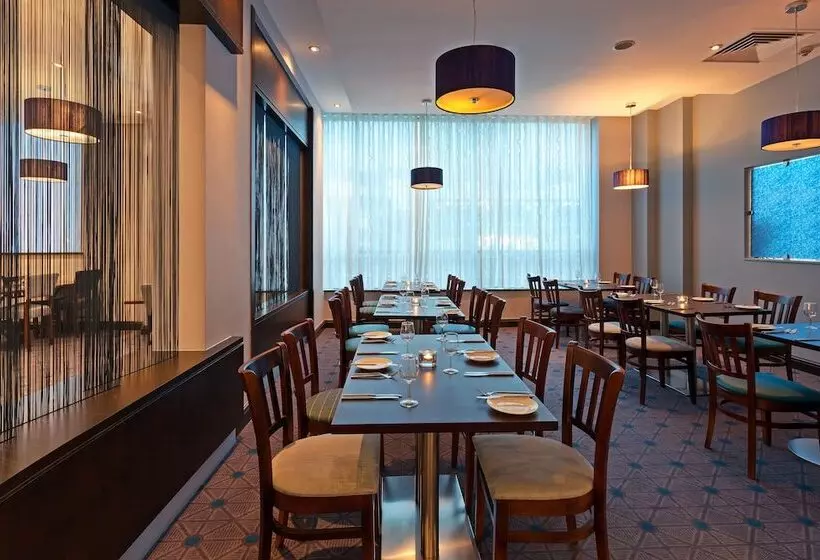 酒店 Leonardo Plymouth