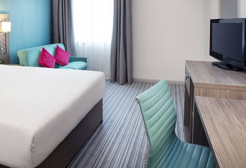 בית מלון כפרי Leonardo Plymouth