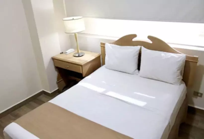 هتل Madero Express