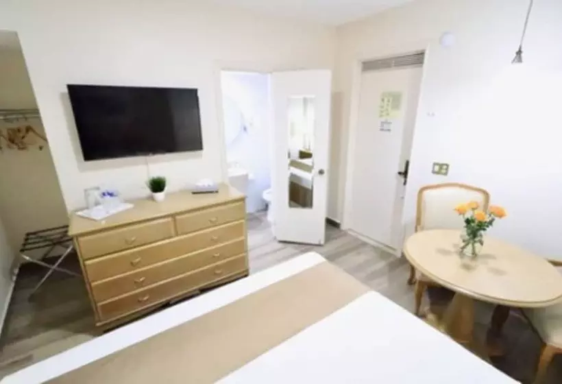 هتل Madero Express