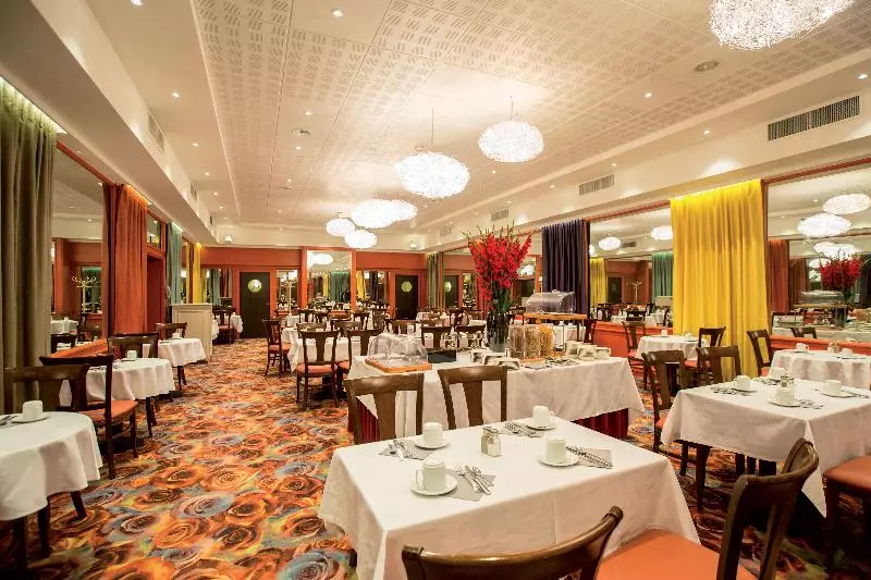 ホテル Vacances Bleues Provinces Opera