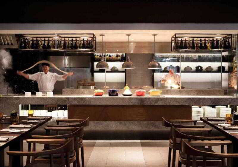 Hotel Pullman Shanghai Central