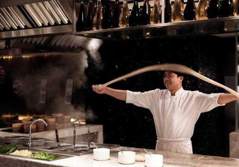 Hotel Pullman Shanghai Central