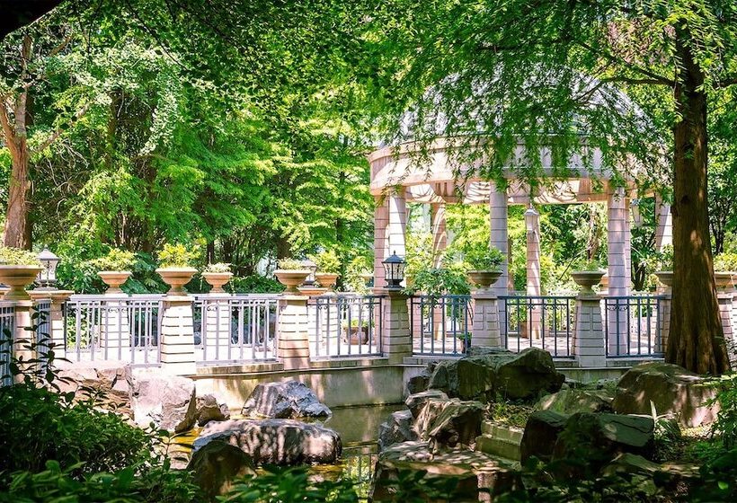 Hotel Pullman Shanghai Central