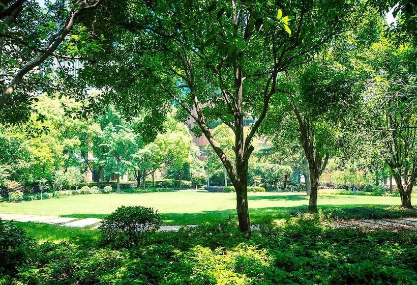 Hotel Pullman Shanghai Central