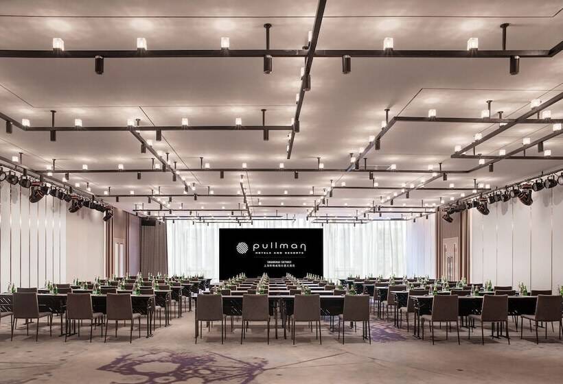 Hotel Pullman Shanghai Central