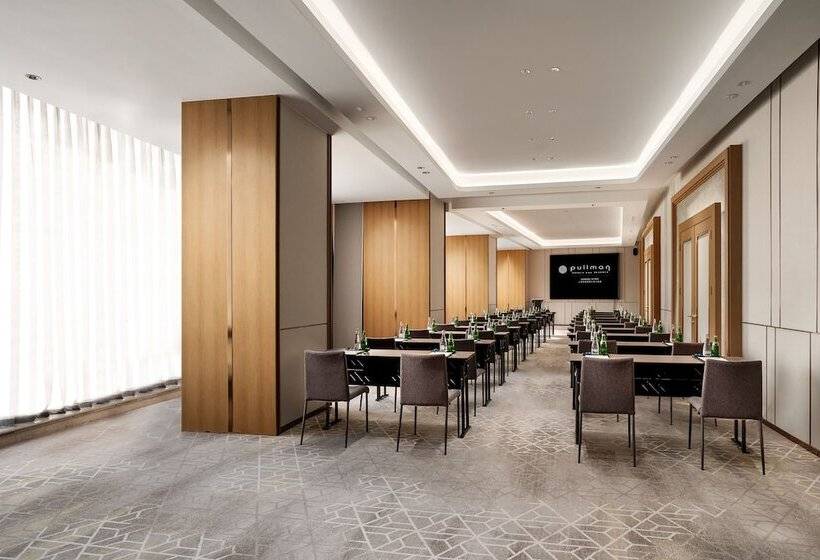 Hotel Pullman Shanghai Central