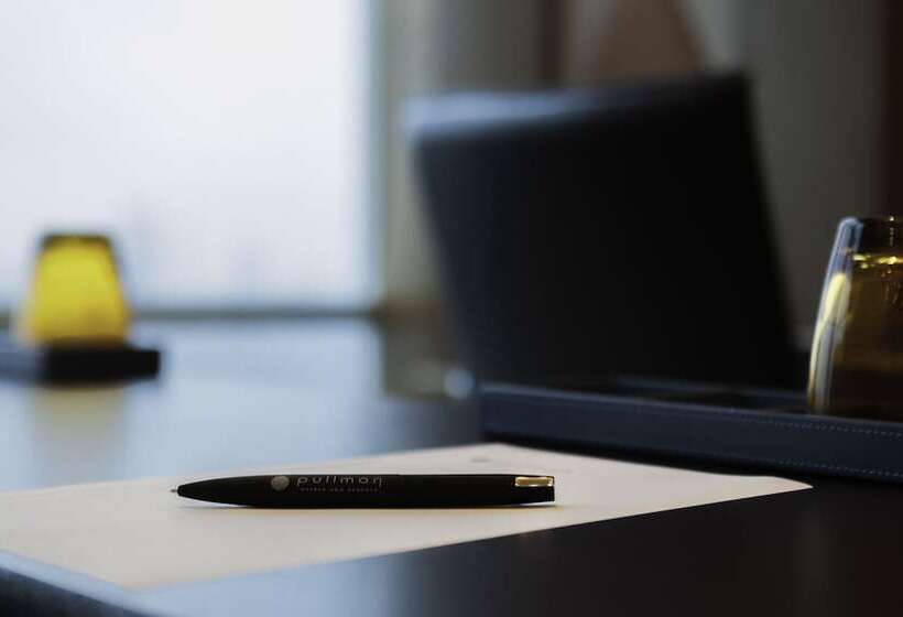 Hotel Pullman Shanghai Central