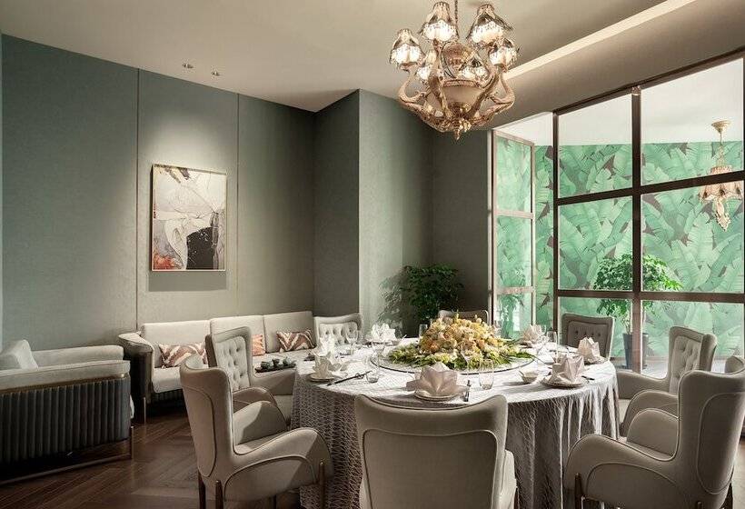 Hotel Pullman Shanghai Central