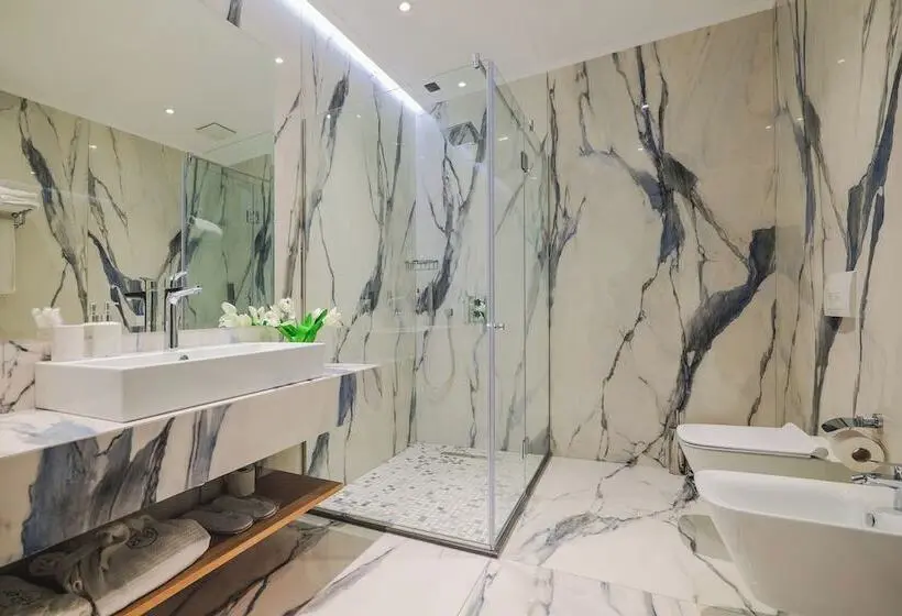 Hotel Saranda Butrinti, Affiliated by Melia