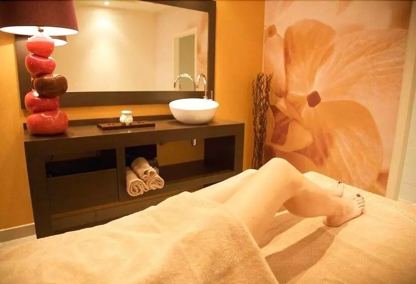 Отель Spa Du Beryl