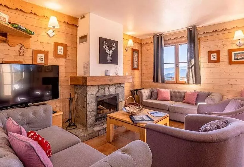 Madame Vacances Les Chalets de L'Altiport