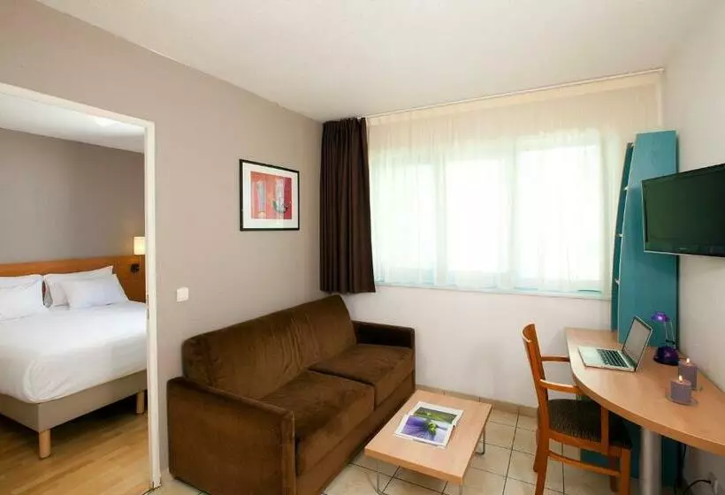 Séjours & Affaires Serris Rive Gauche