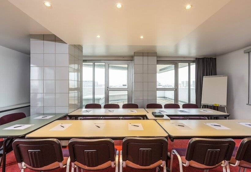 Aparthotel Adagio Access Paris La Villette