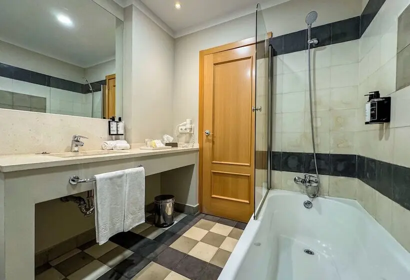 Hotelli AZZ Castellar Hacienda El Alcornocal