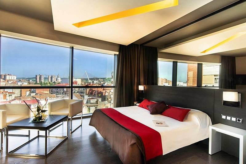 Отель Be Live City Center Talavera