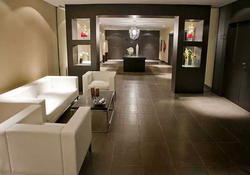 Отель Be Live City Center Talavera