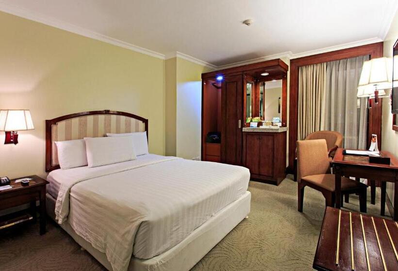 בית מלון כפרי Cebu Parklane International