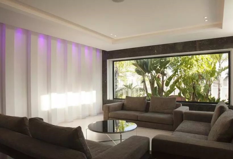 ホテル Christofinia