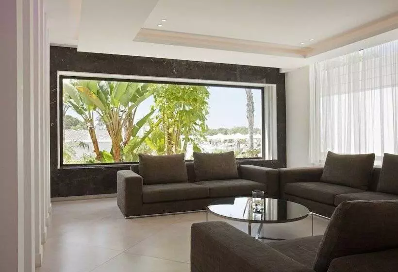 ホテル Christofinia