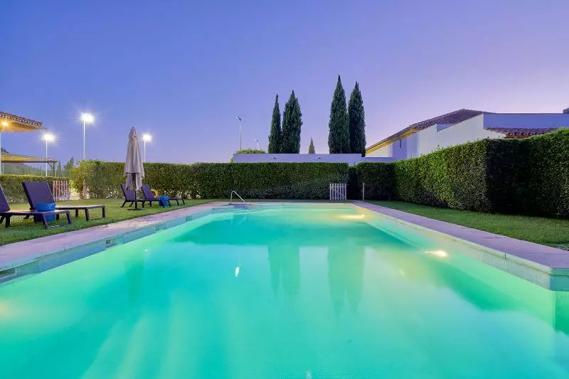 هتل Hacienda El Alcornocal