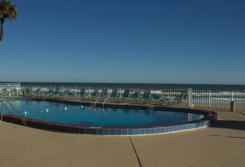 Отель Makai Beach Lodge