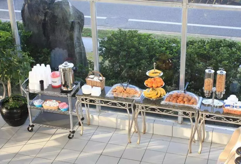 호텔 Makai Beach Lodge