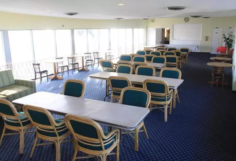 호텔 Makai Beach Lodge