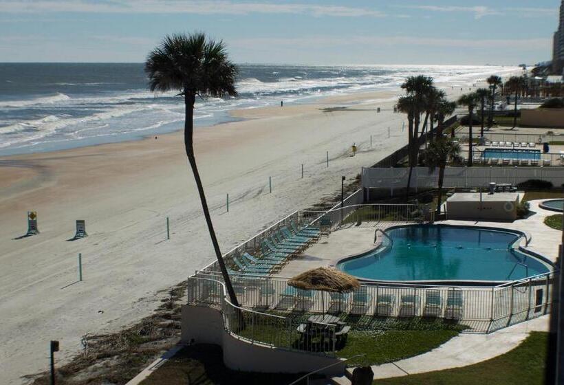 Отель Makai Beach Lodge