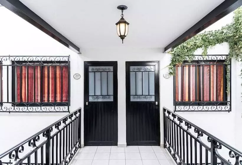 Отель Meson De Carolina