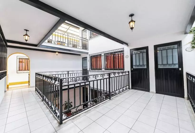 Отель Meson De Carolina