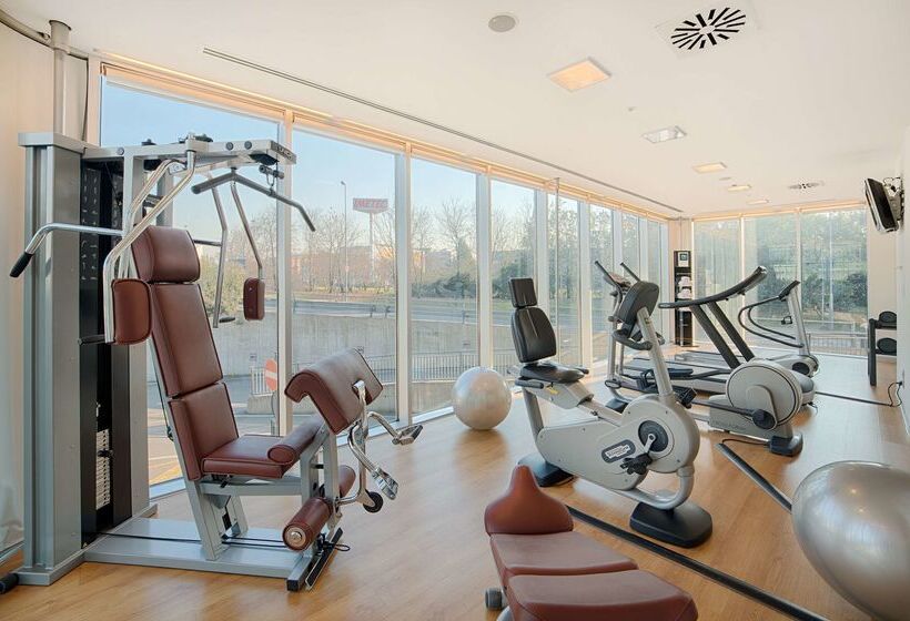 فندق NH Orio Al Serio