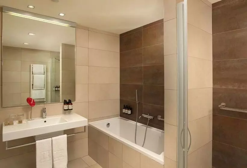 酒店 NH Orio Al Serio