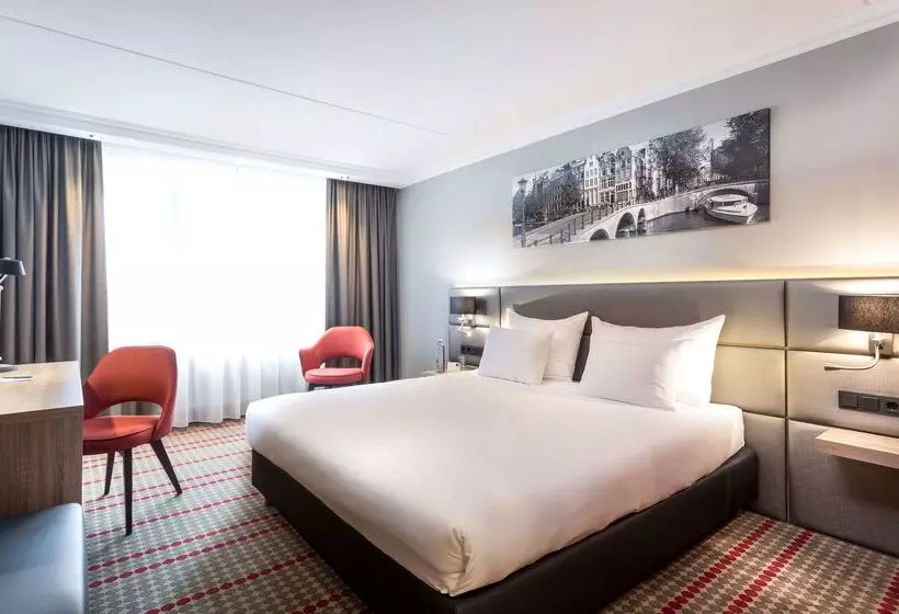 ホテル Ramada By Wyndham Amsterdam Airport Schiphol