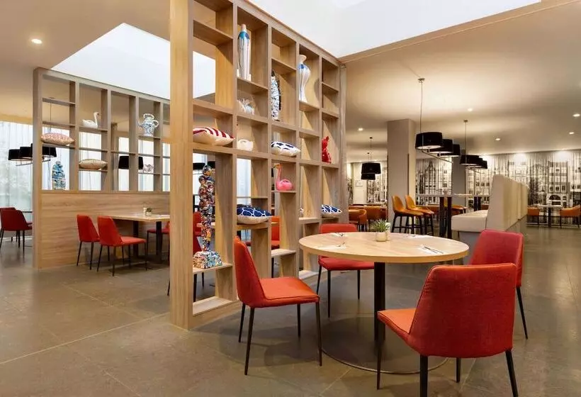 ホテル Ramada By Wyndham Amsterdam Airport Schiphol